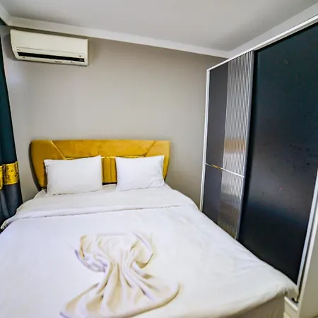 Bed & Breakfast Travel *